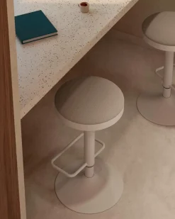 Kave Home Barhocker Zaib Beige