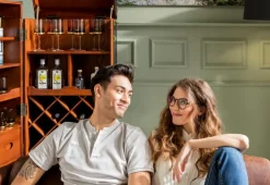 Online KARE DESIGN Barschrank Globetrotter 73933 Braun