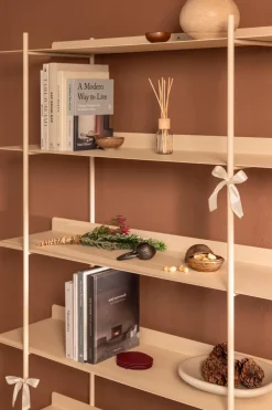 Metallbude Regal Tharon