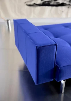 Outlet INNOVATION LIVING Schlafsofa mit Armlehnen Splitback Chrom Ultramarine