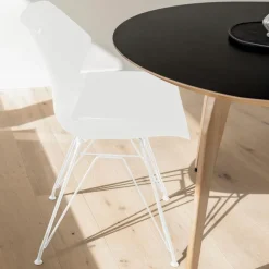 Hot RAUM.FREUNDE Stuhl Tooon Weiß